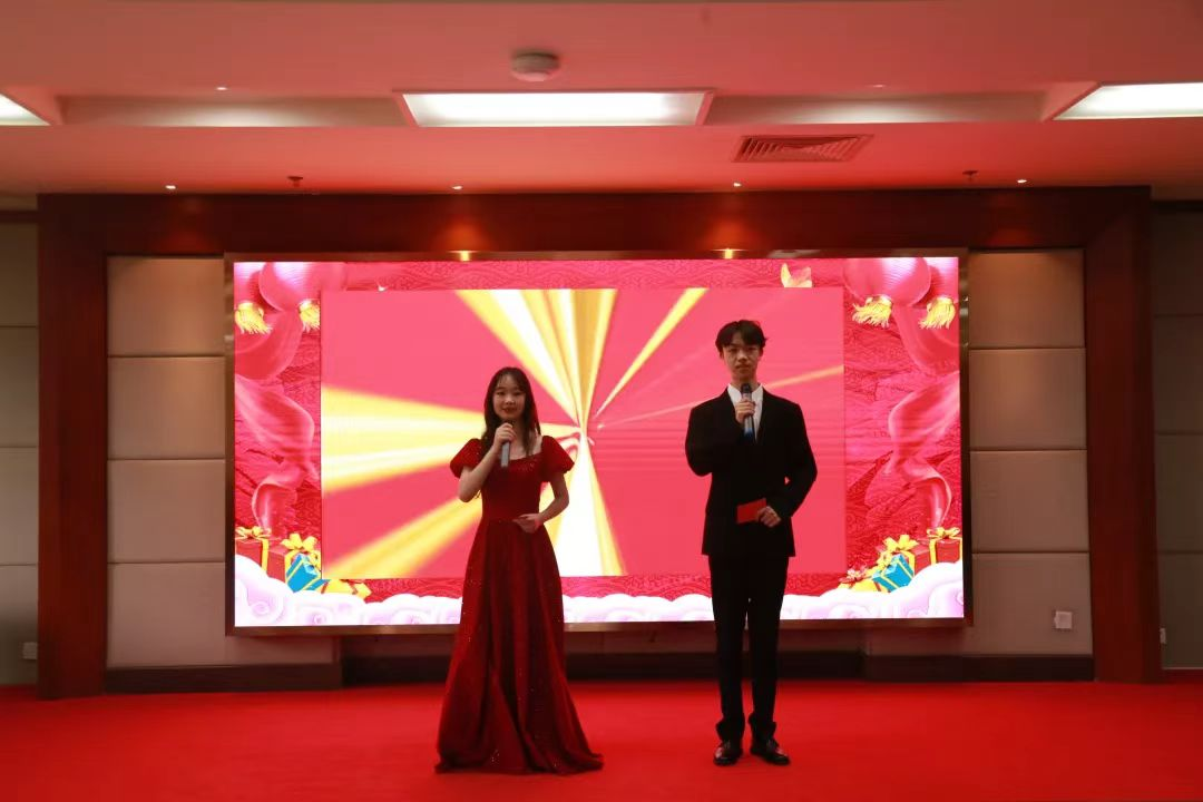 魅力主持《红色人物访谈》